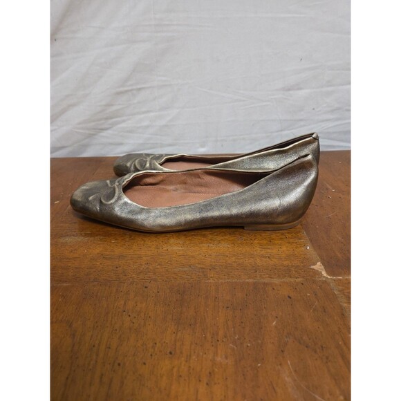 Corso Como Astrid Size 7.5 Silver Metallic Flat Ballet Flats Shoes Bow - Picture 5 of 6